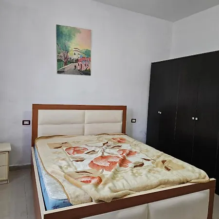 Holiday home Peza Garden House Durres