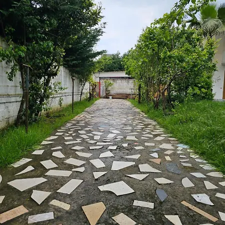 Holiday home Peza Garden House Durres