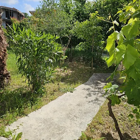 Holiday home Peza Garden House